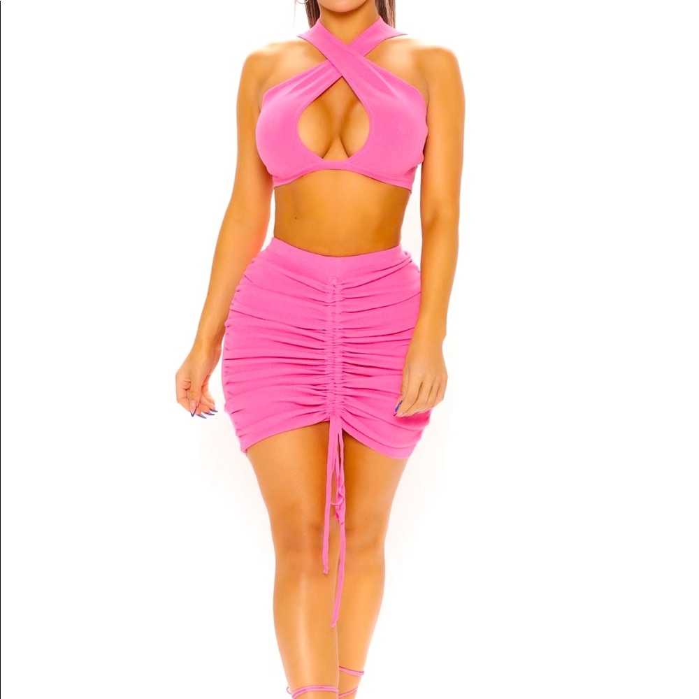 Take a Peak Sweater Skirt Set Size Medium